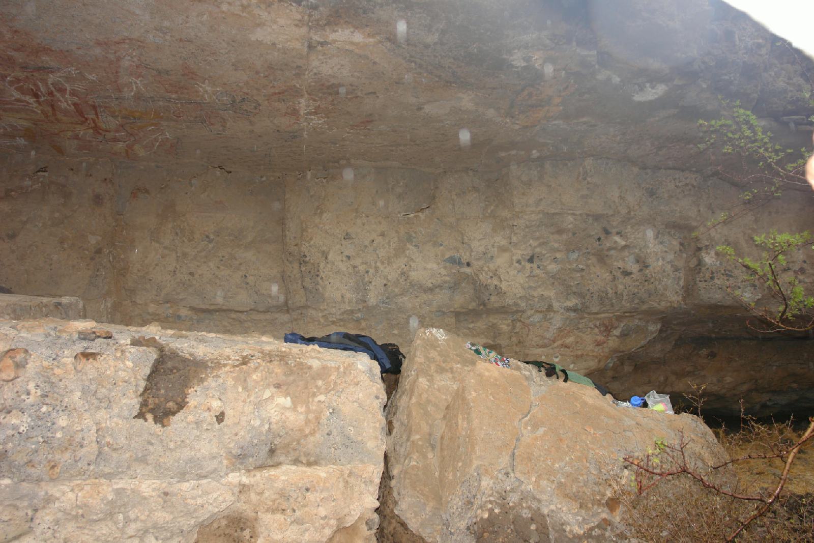 Right side of rockshelter.